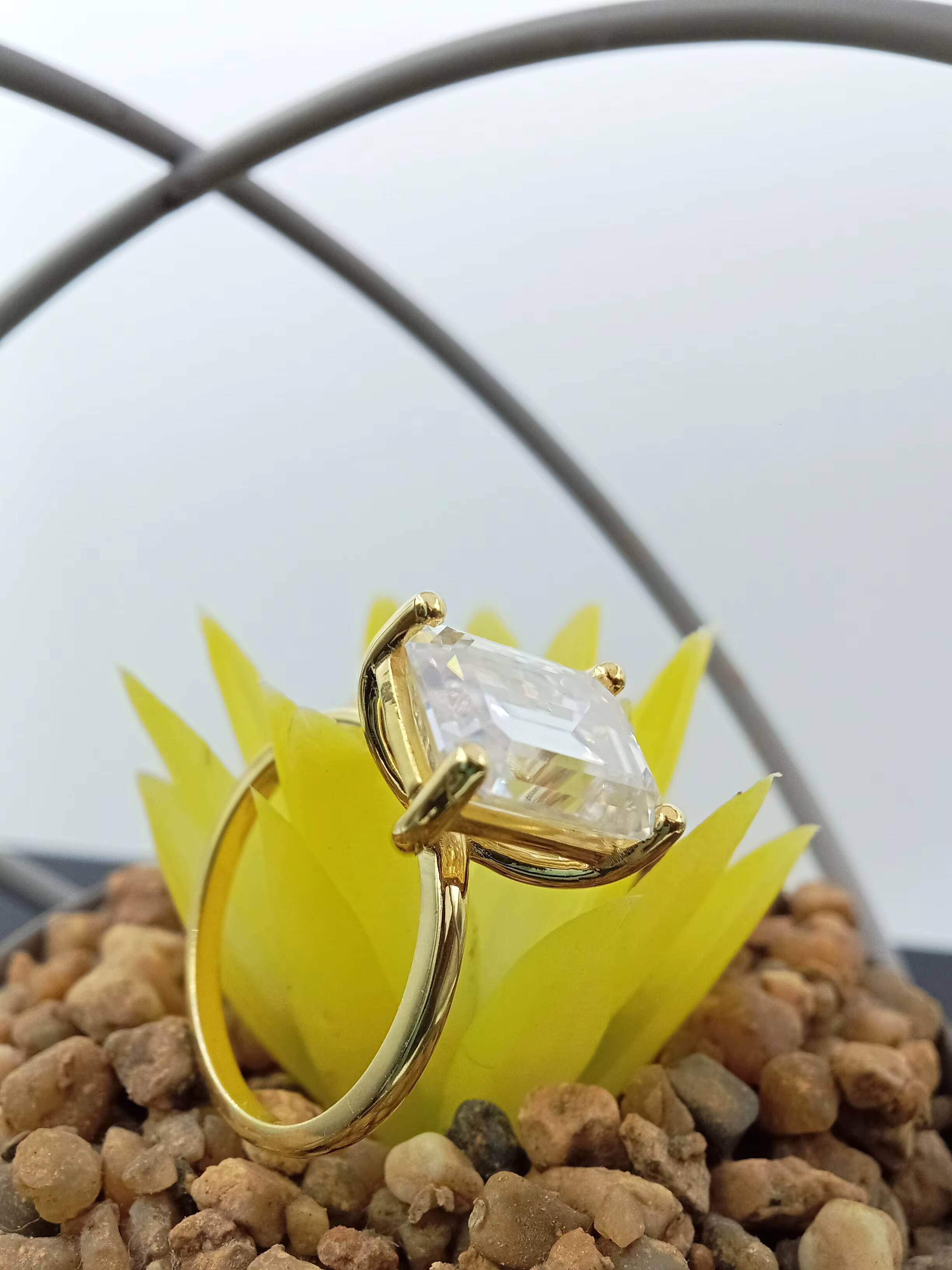 Emerald Cut 20 CT Solitaire Engagement Ring 14K/18K Solid White Yellow Gold VVS Lab Grown Diamond Fine Jewelry Wedding Ring