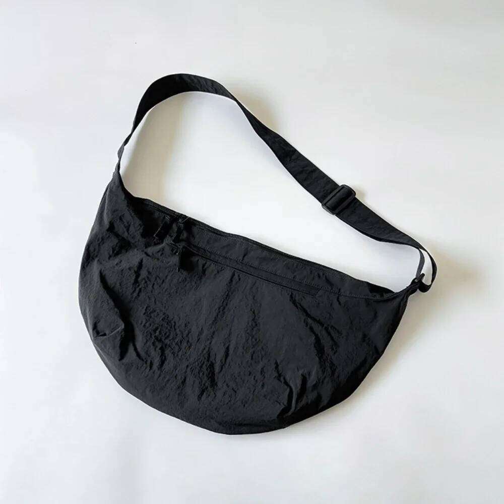 Hobos Crossbody Bags Large Capacity Female Nylon Shoulder Bag Lightweight Zipper Pocket Purse Handbags Men's and Women's Casual