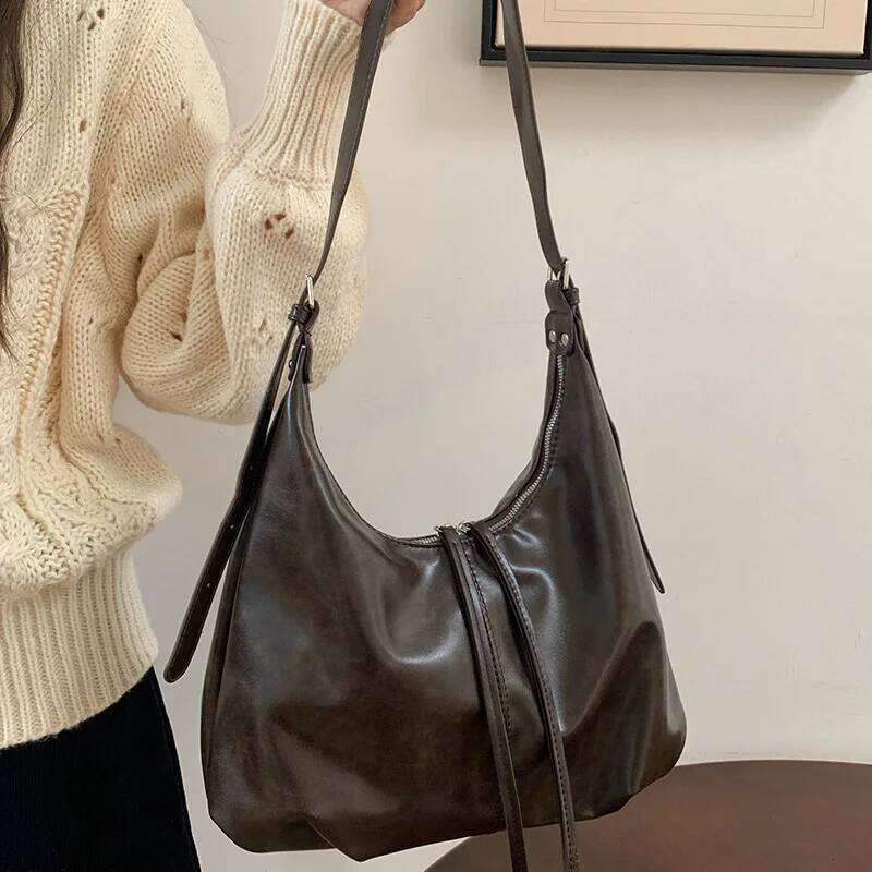 New Retro Underarm for Women's Autumn/Winter Lazy Fashion Korean Edition Handbag Large Capacity Crossbody Bag XJ260131