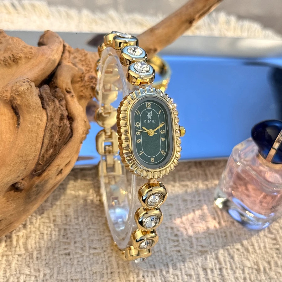 Arrival Elegant Oval Shape Compact Gold Watch for Women Vintage Elegance Diamond Embedded Bracelet Quartz Wristwatch 260126