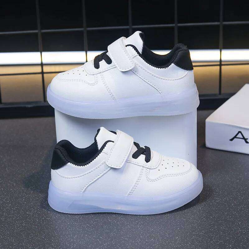 Fashion Girls' Sneakers 2025 Spring New Kids Luminous Breath Boys Shoes Anti Slip Girls Casual Shoe Zapatos Y260128