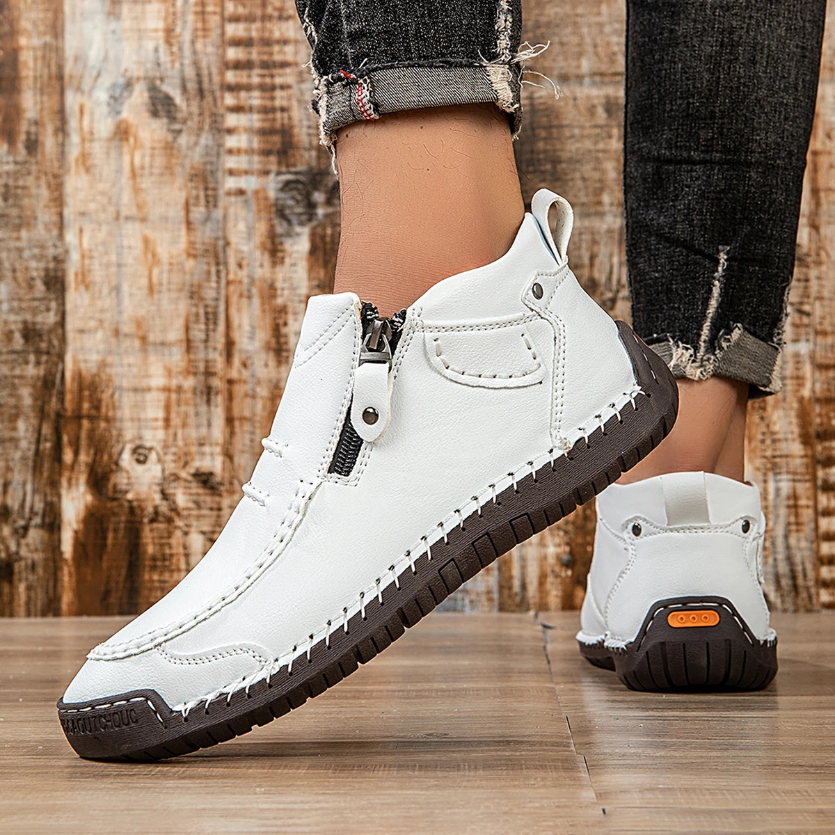 Classic Handmade Leather Mens Shoes with Zipper Outdoor Sneakers Casual Flat Shoes Men Work Shoes Ankle Boots 260126