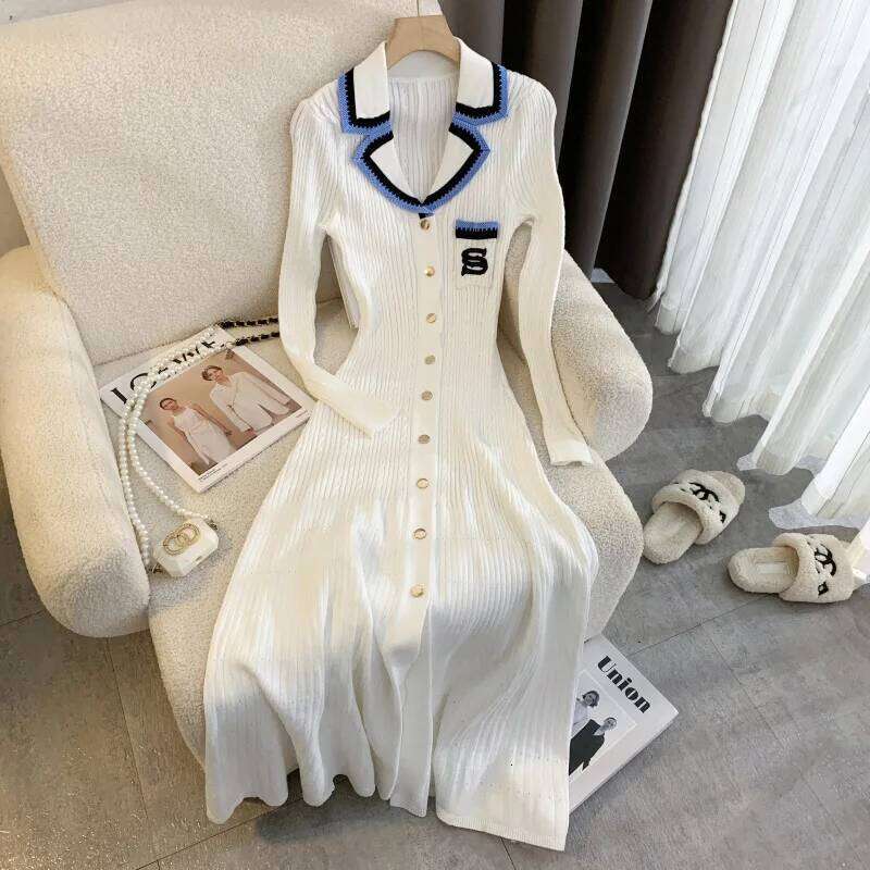 YuooMuoo Elegant Embroidery Letter Knitted Maxi Autumn Winter Brand Fashion Lady Notched Black Sweater Dress Office Robes XJ260131