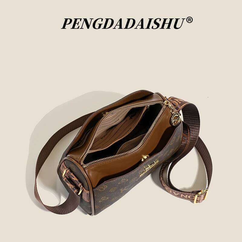 Three-layer bag with large capacity, adjustable cross-body new style women's bag, wide strap, suitable for middle-a