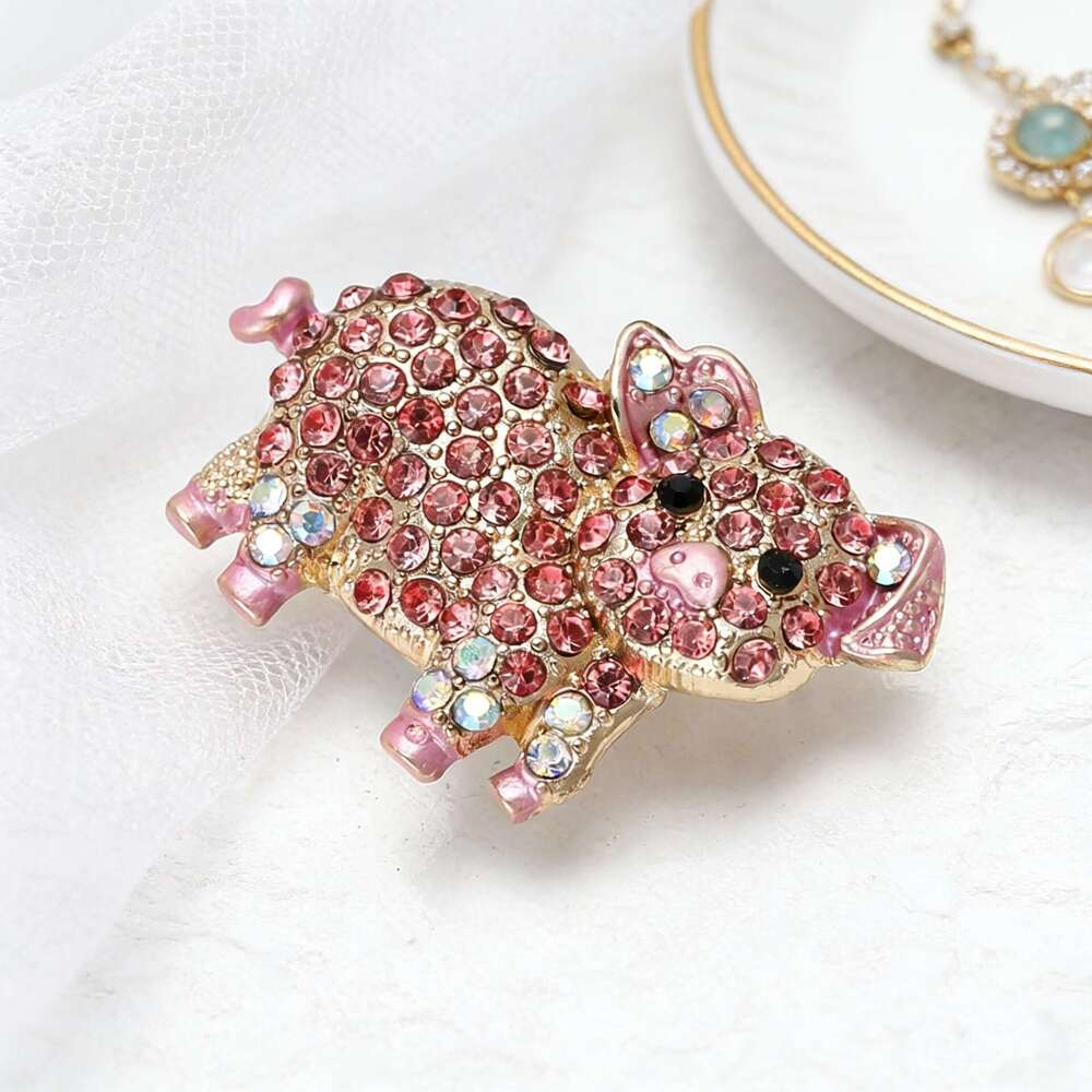 Animal New Diamond-Encrusted Pink Little Pig Fashionable Exquisite Clothing Personality Versatile Brooch