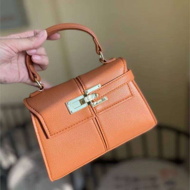 Women's 2025 new designer women's high-end versatile crossbody fashion handbag commuting bag large capacity