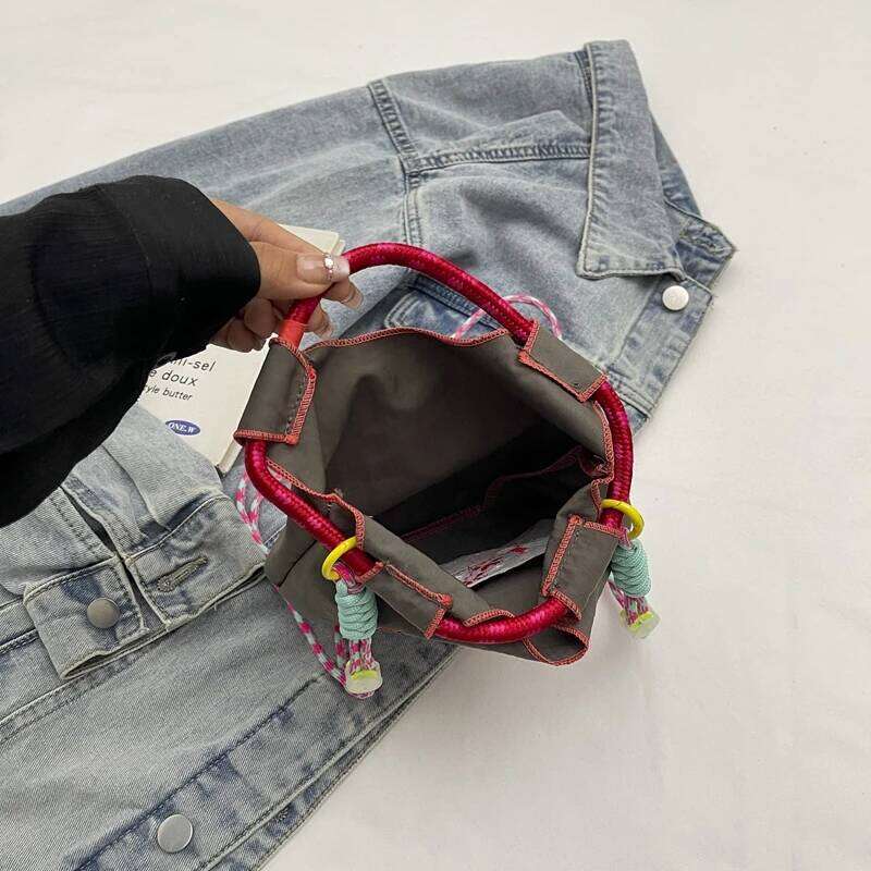 Cartoon embroidered handbag - casual and fashionable, single shoulder bag, lightweight, suitable for commuting, crossbody bag