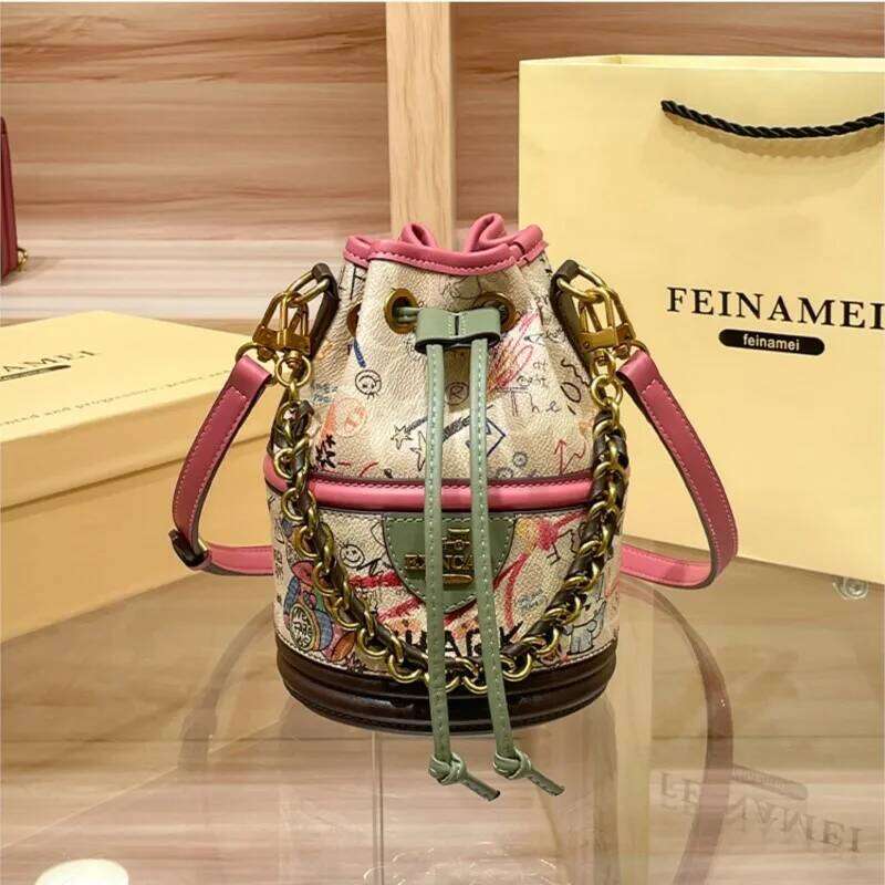 Women's Handheld Genuine Leather Drawstring 2024 Spring New Round Bucket Single Shoulder Crossbody Bag for Women