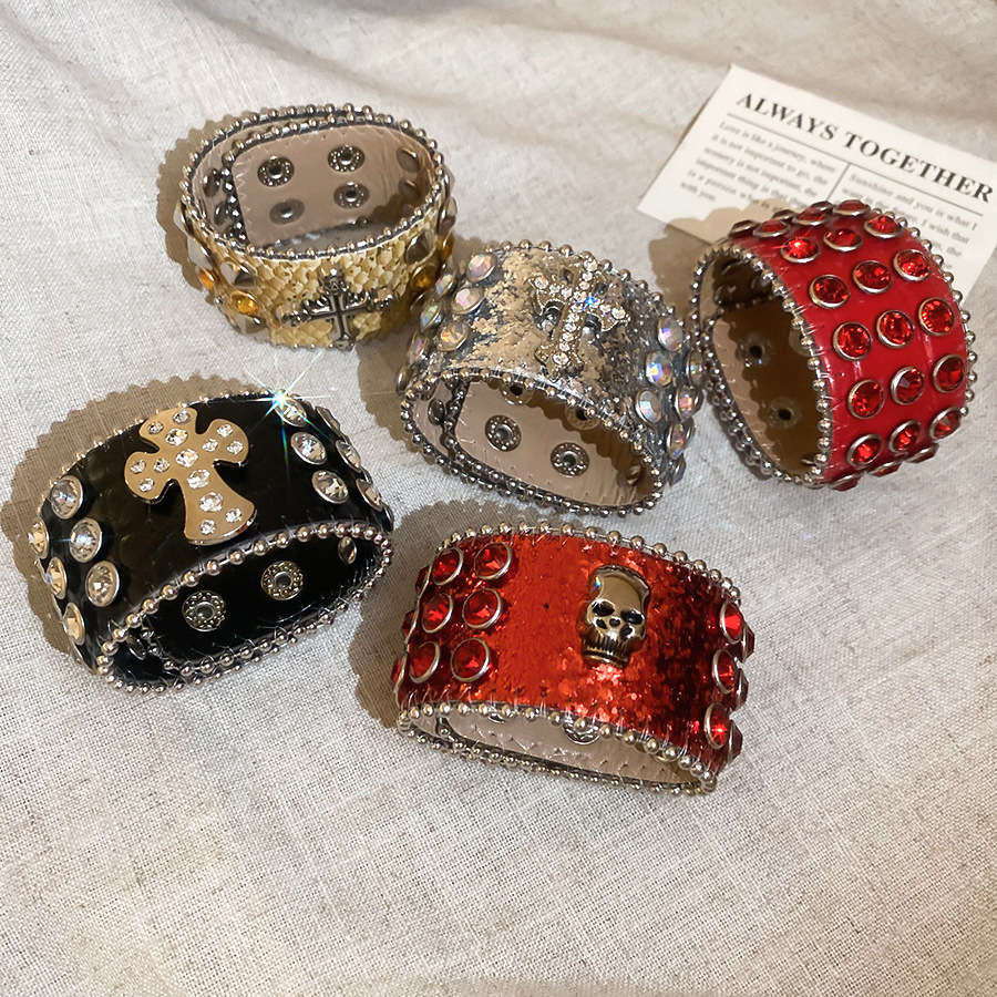 European and American Cross-Border Diamond-Studded Cross Buckle Personalized Fashion Sweet Cool Style Bracelet, Unique Design Niche Jewelry for Women - view 3