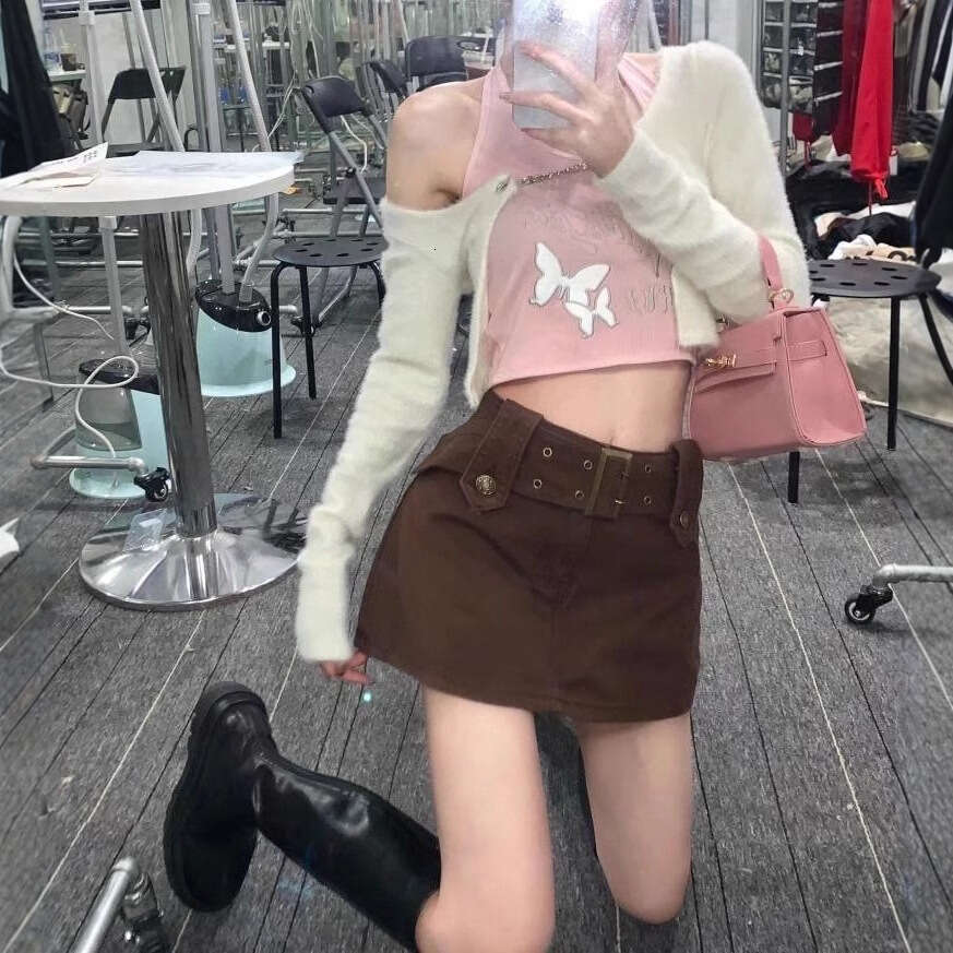 American Retro Hot Girl Brown Half Coffee Color Denim Short Pants Women Design Sense Slimming Hip Skirt