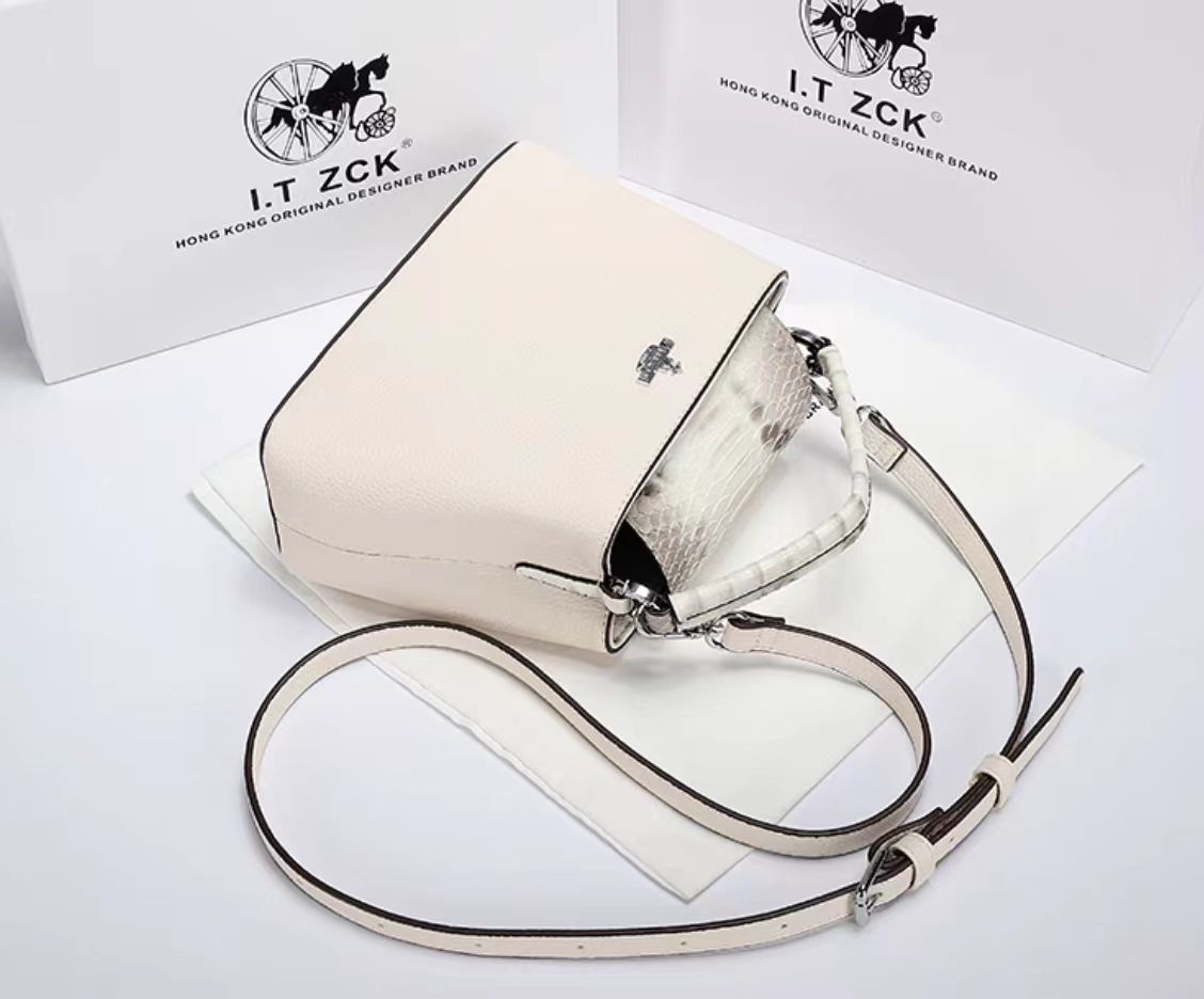 Hot-selling Women's 2026 New Crocodile Pattern Tote Bucket Bag with High-end Feel, Versatile Crossbody Shoulder Bag, Solid Color Handheld Bag