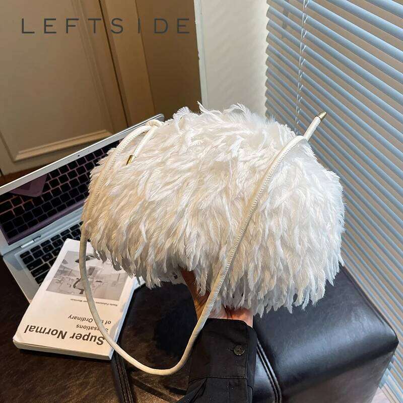 LEFTSIDE Women Small Plush Shoulder Bags 2025 Luxury Brand Crossbody Female Handbags and Purses Soft Warm Winter Bag XJ260131