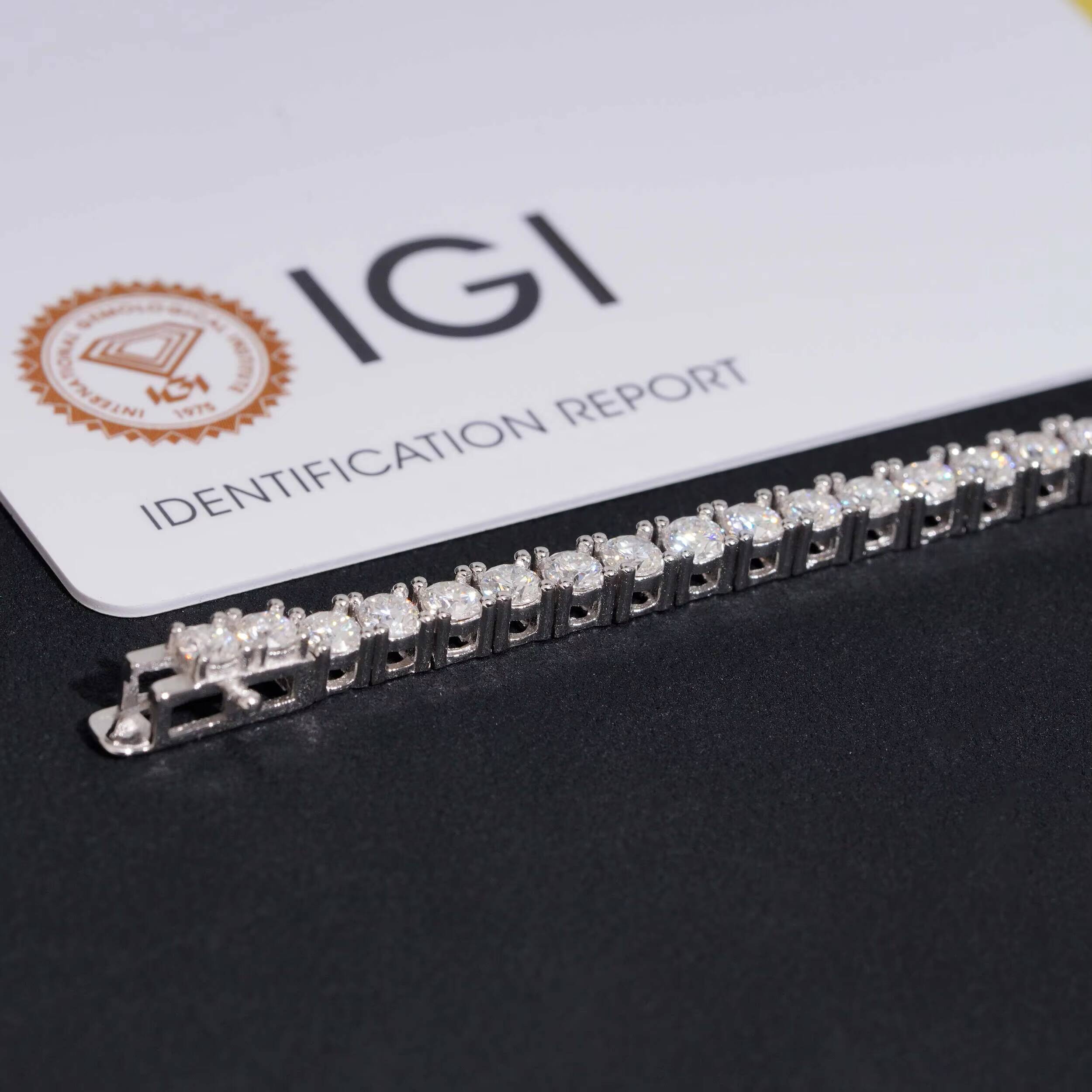 IGI Certificated Unisex Iced Out Solid Silver VVS Lab Diamond Tennis Bracelet 3MM 10 Pointer