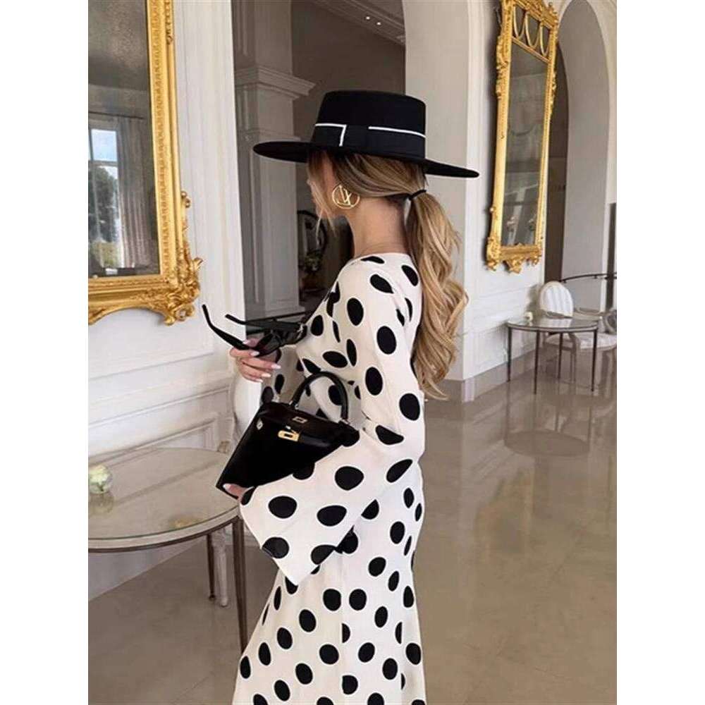 2025 Summer Fashion Series New Women's Elegant Dress Tight Sexy Horn Sleeve Wave Point A Skirt Vacation Long Run XJ260131