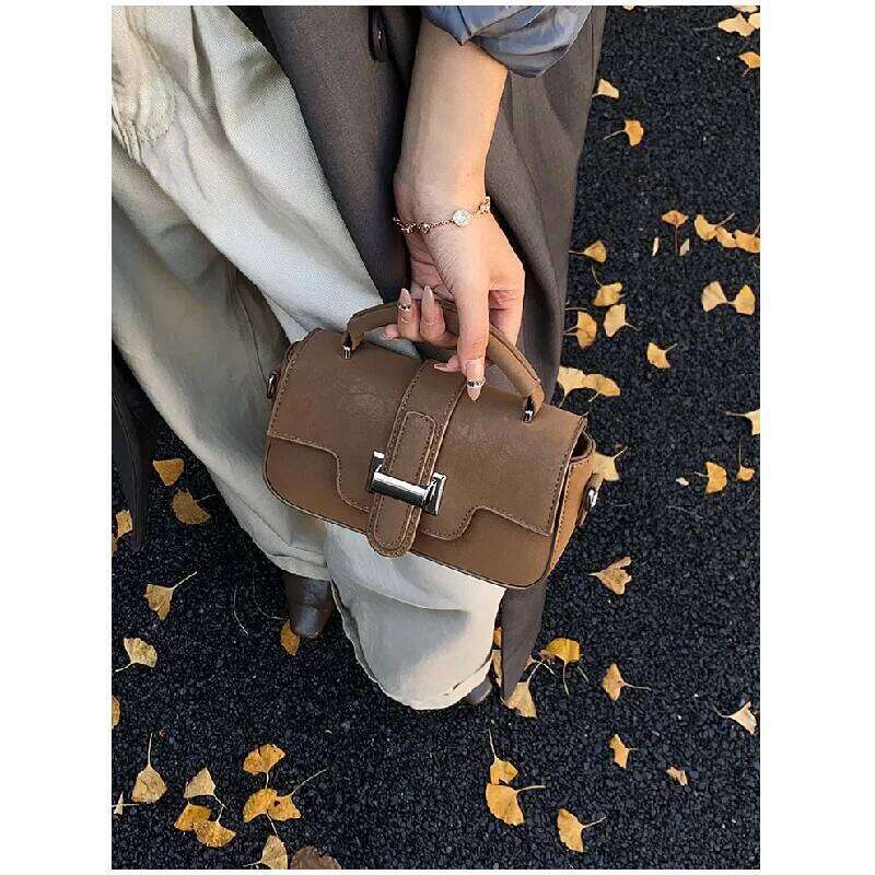 Luxurious design crossbody fashion trend chain strap shoulder bag women's portable handbag XJ260131