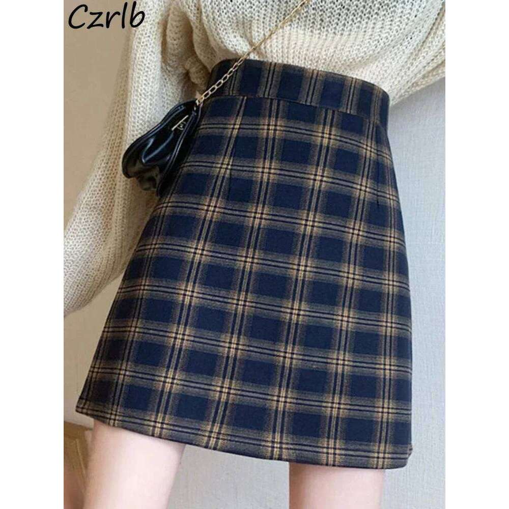 Casual Plaid Mini Skirts Women High Waist Sweet Girls Style Students Cloths A-line Autumn Fashion Korean Version Simple Soft XJ260131
