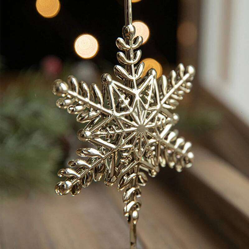 Christmas Tree Holders Metal Tealight Holder Xmastree elk Snowflake Patterns for Winter Xmas Table Candle Decor Y260131
