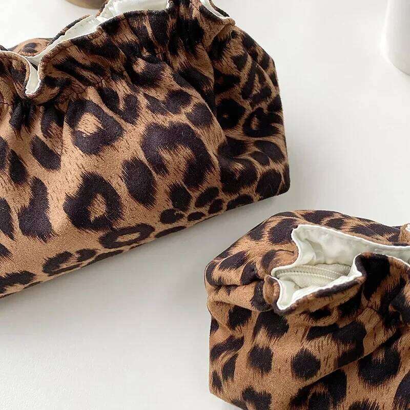 Large Capacity Stylish Multifunctional Portable Cosmetic Bag Leopard Print Storage Make Up Organizer