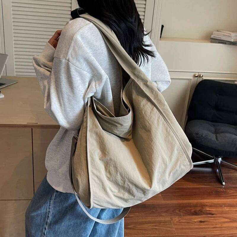 Japan Style Nylon Crossbody Casual Large Capacity Tote Lightweight Women Shoulder Bag Simple Handbag XJ260131