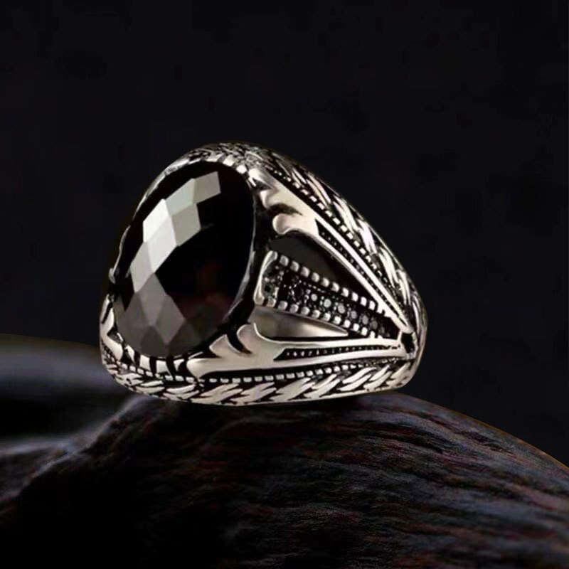 Totem Pattern Zircon for Men Punk Dark Trendy Cool European and American Style Ring Popular Retro Jewelry