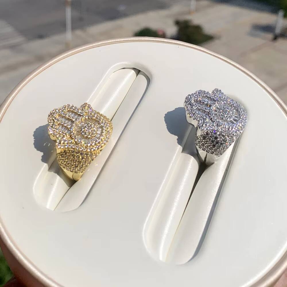 2026 Micro Paved vvs moissaniteia vvs moissanite Lucky Turkish Hamsa Hand Shaped Hip Hop Men Finger Rings