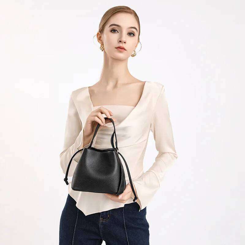 2026 Bucket New Texture Genuine Leather Commuting Versatile One-shoulder Crossbody Bag Female Elegant Handbag White Black