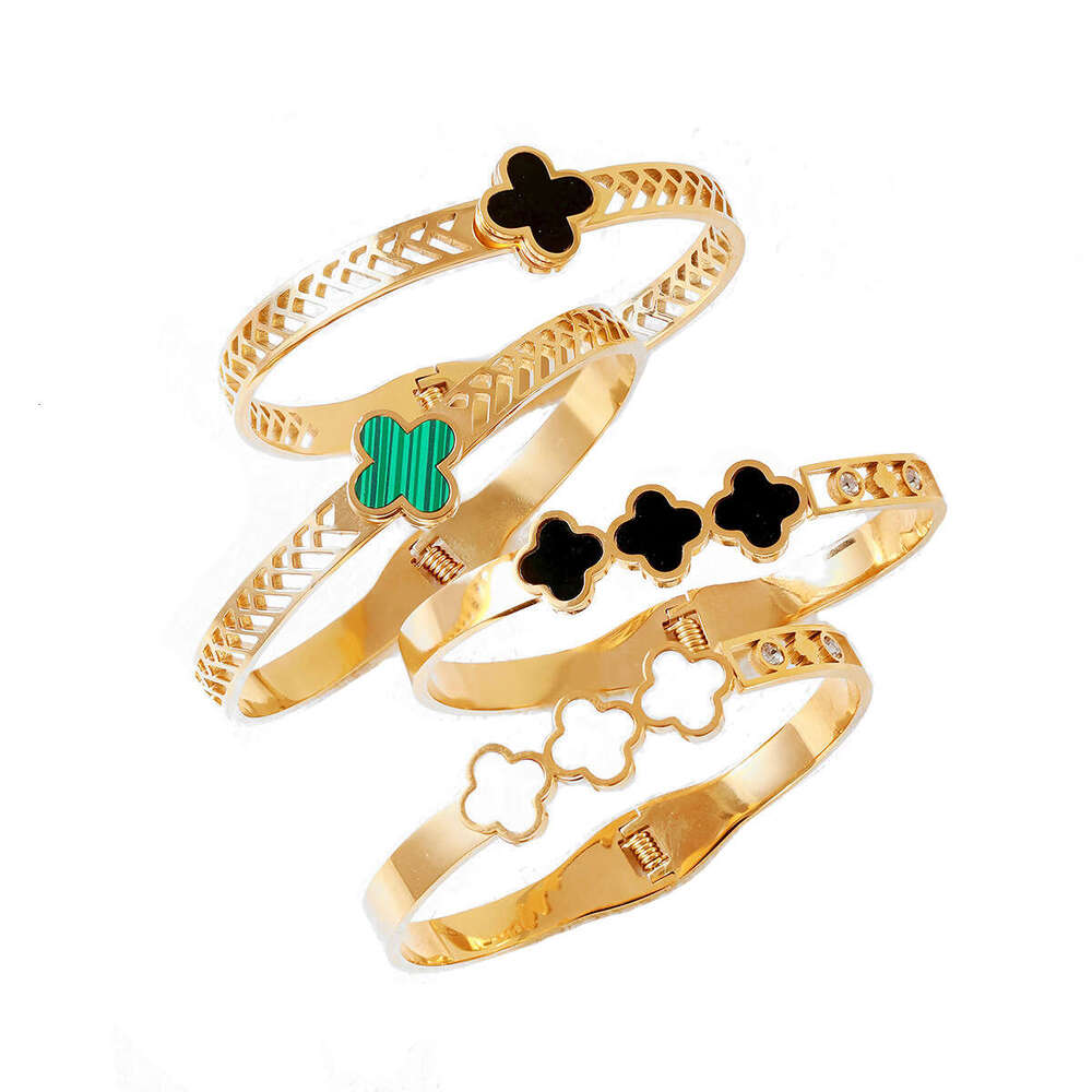 designer bracelet European and American Cross-Border Wholesale Shell Simple High-End Feel Non-Fading Jewelry Women's Gold Four-Leaf Clover Titani