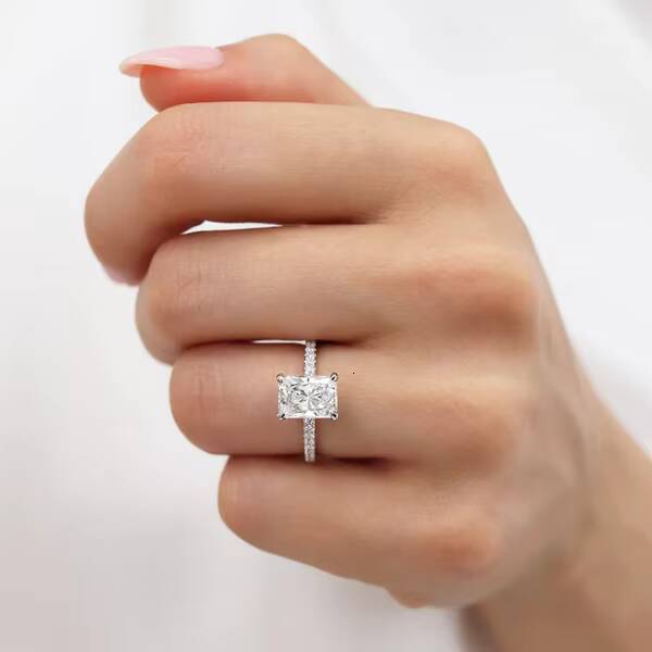 Starsgem Diamond Ring IGI Certified Radiant Cut 2ct Size Solid Gold 10k 14k Lab Grown Diamond Engagement Ring