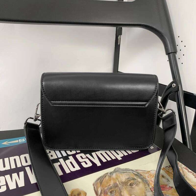 New Trendy Box Fashionable and Simple Shoulder Bag, Crossbody Versatile Small Square Bag