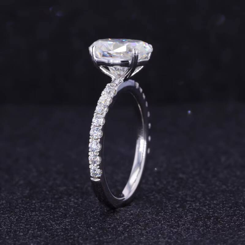 Classic and Popular Style Oval Brilliant Cut 9x7mm Moissanite Diamond and Lab Grown Diamond Engagement Ring