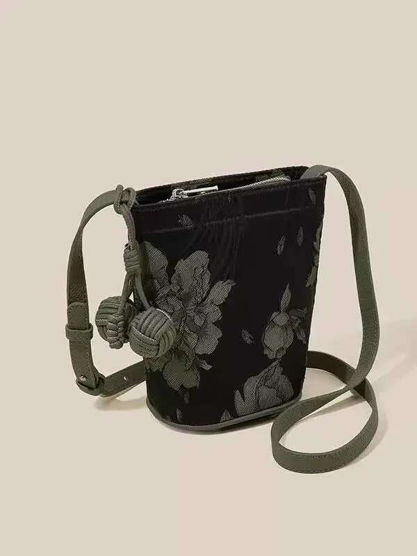 Spring Summer Retro Trend New Chinese Style Casual Versatile Single Shoulder Crossbody Commuter Bucket Phone Bag MASA