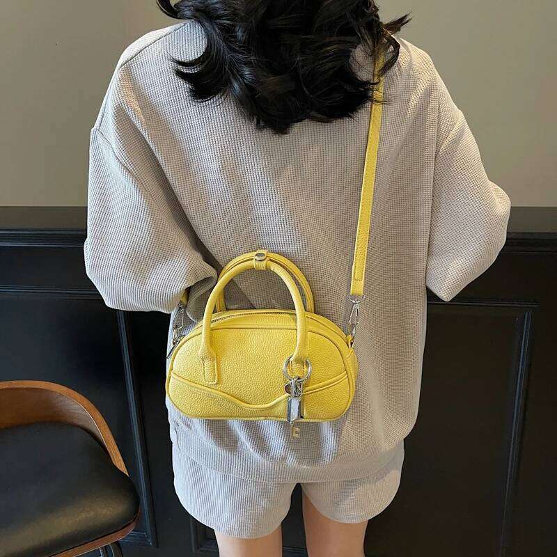 LEFTSIDE Women PU Leather Small Shoulder 2025 New Trend Fashion Simple Short Handle Crossbody Bag Female Handbags and Purses XJ260131