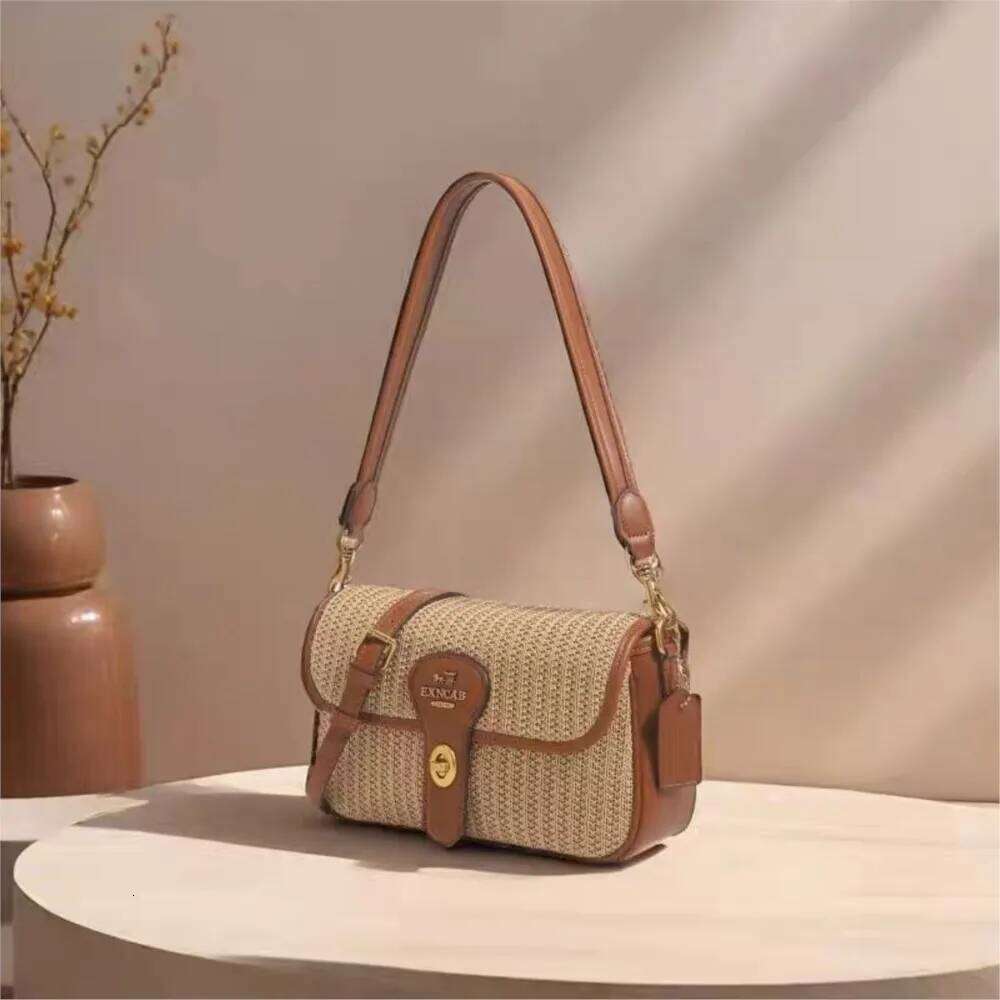 Straw woven women's 2025 new trendy fashion high-end sense weaving method stick retro single shoulder crossbody bag