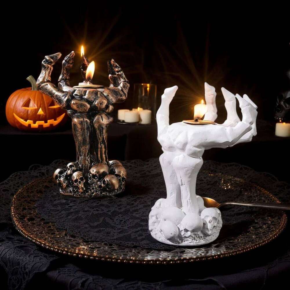 1PC,Halloween party,Halloween resin material retro skull hand decorated candlestick Y260131