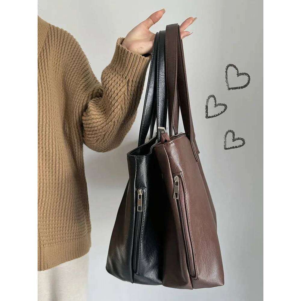 Casual Soft Leather Shoulder Women's Hot Sale of The Season New Commuting Tote Bag Large Capacity Simple Street Style...