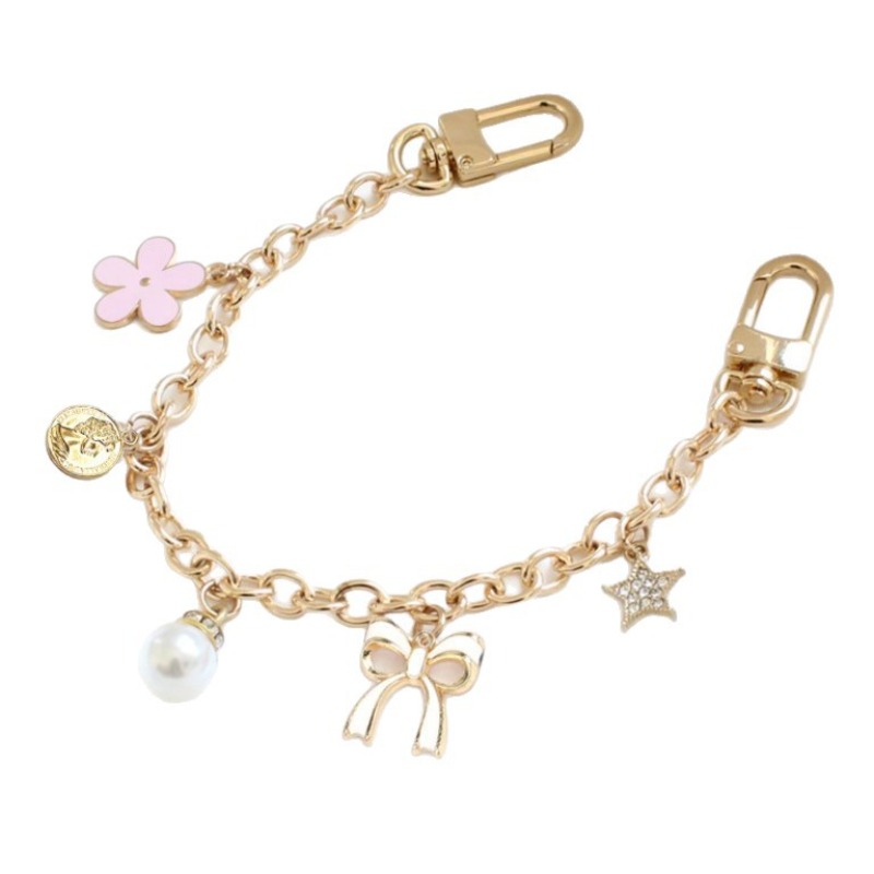 Birthday Gift Leaf Four Trendy Charm Jewelry Clover Alloy Pendant Luxury Keychain Fashionable Bag Accessory With Flower High Heel Charms For Women Gir