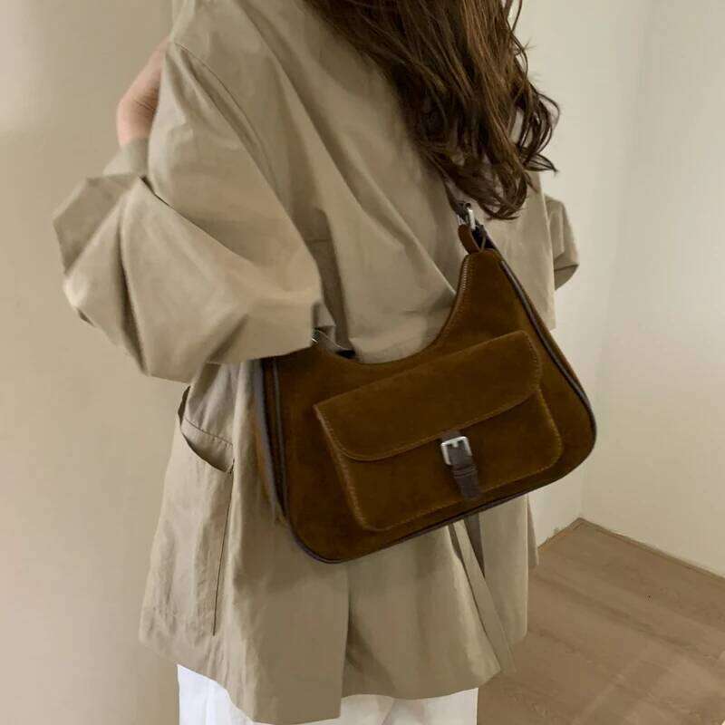 Korean Style Ins Niche Design Retro Suede Tote for Women 2025 New Autumn and Winter Commuter Shoulder Crossbody Bag 7573XMT XJ260131
