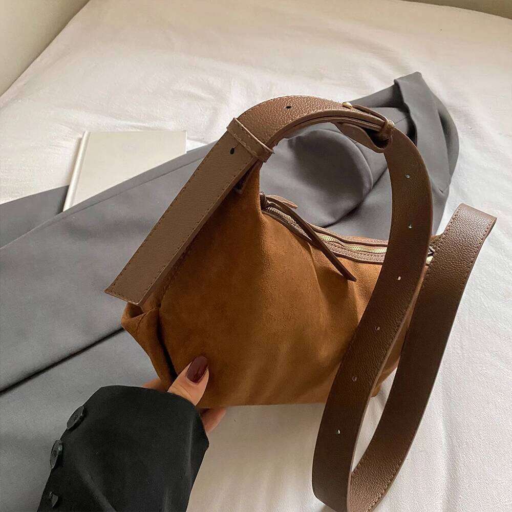 Niche Design Retro Versatile Faux Suede Underarm New Korean Style Fashion Texture Single Shoulder Women's Bag XJ260131