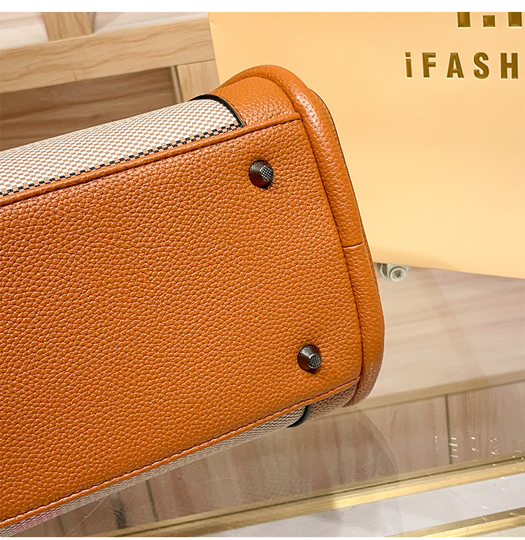 Euro-American Fashion Genuine Leather Large Capacity Tote Bag with Plaid Pattern, 2026 New Women's Shoulder Bag, Crossbody Bag, Handbag Large Bag