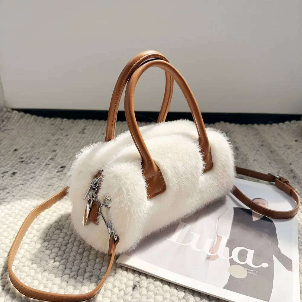 Winter Faux Fur Women's Box Small Tote Crossbody Bags Luxury Design Soft Plush Female Handle Shoulder Bag Furry Fluffy Handbags XJ260131
