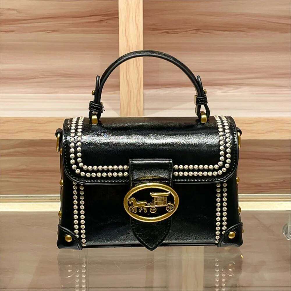 Women's handbag 2025 new autumn and winter high-end retro wide strap fashionable single shoulder crossbody bag