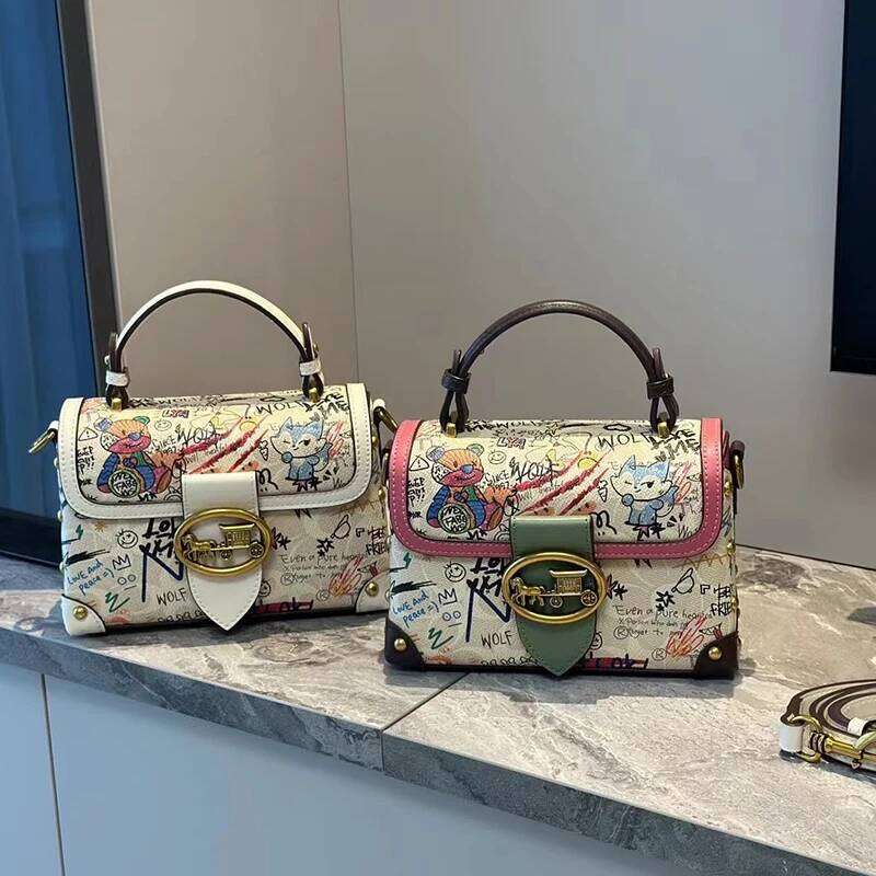 Brand premium women's graffiti box small square bag 2024 new autumn and winter designer handbag single shoulder crossbody ba