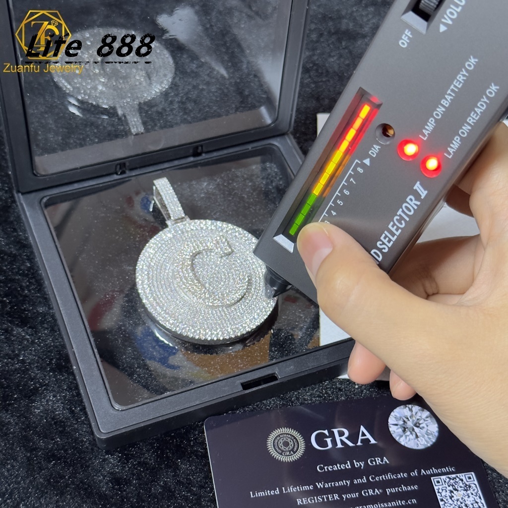 Zuanfo Jewelry Custom Hip Hop Moissanite Diamonds Pendant Ice Cut with Pass Diamonds Tester Unique Stylish Pendants Charms