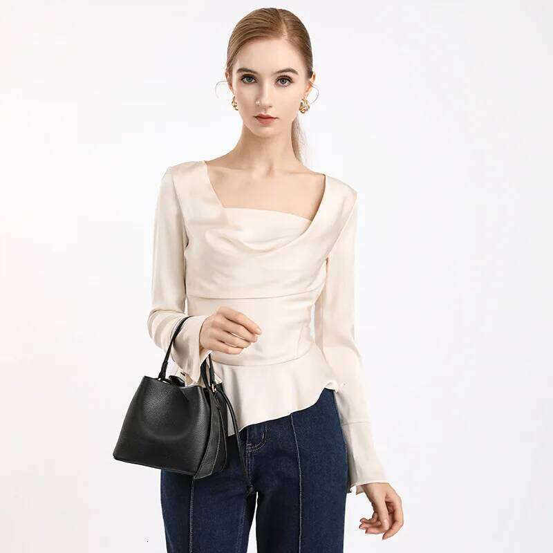 2026 Bucket New Texture Genuine Leather Commuting Versatile One-shoulder Crossbody Bag Female Elegant Handbag White Black