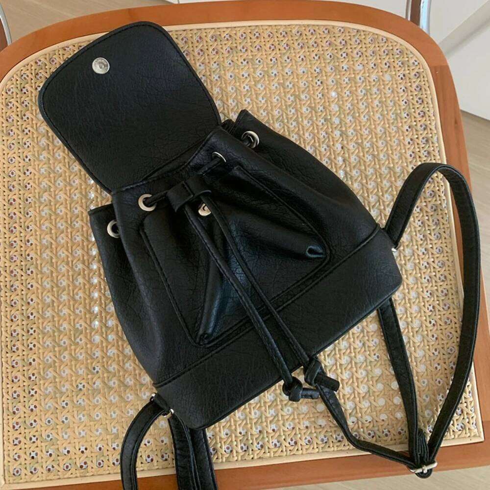 Students Women Travel School Dual Shoulder Bag 2025 New Versatile PU Leather Cute Fashion Backpack for College