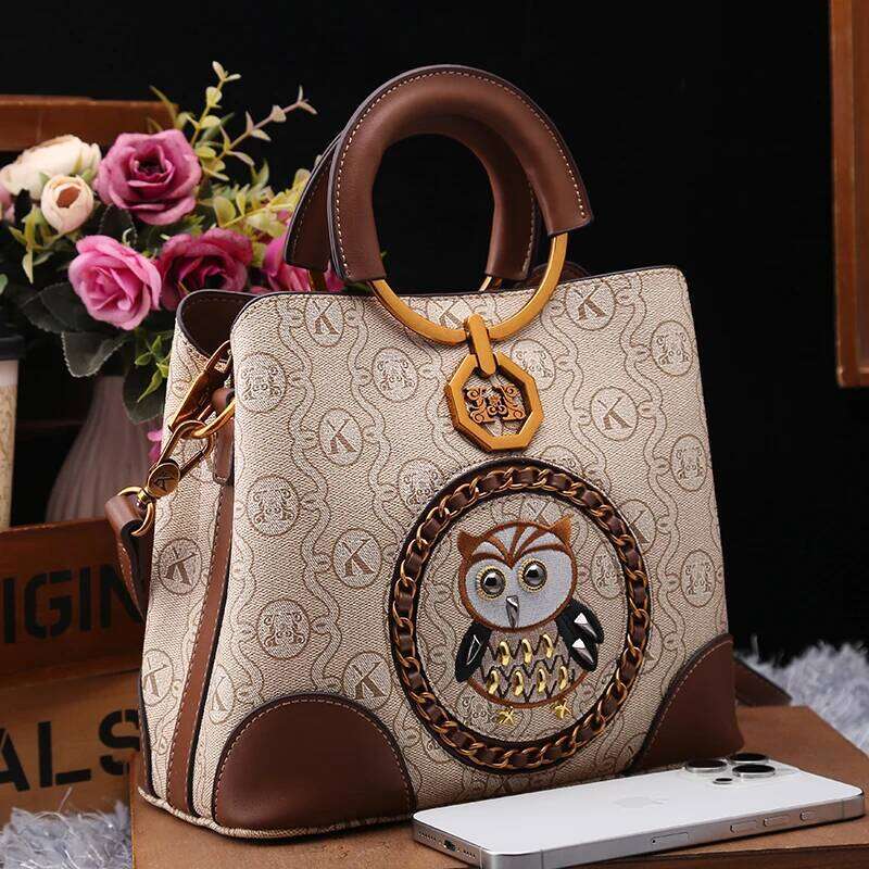Light luxury brand women's handbag 2025 new autumn and winter high-end designer single shoulder crossbody fashion bucket bag