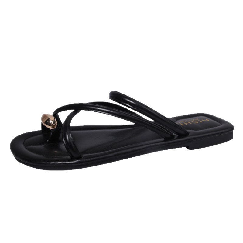 New Vintage Small Metal Cover Toe Female Summer Home Wear Fashionable All Match Flat Beach Cool Slippers 2026s hot