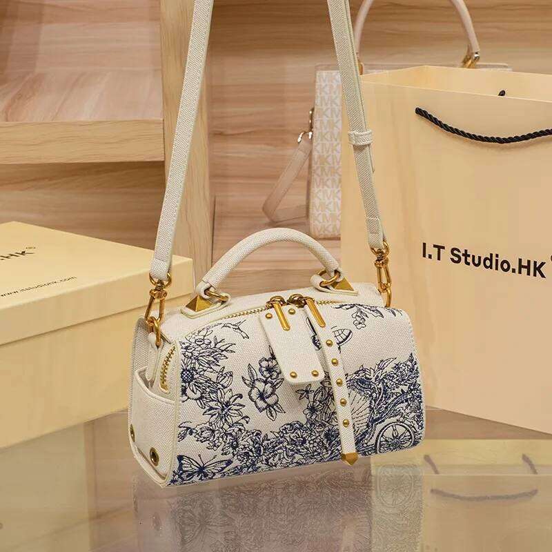 Pillow Bag, Women's 2024 New Single Shoulder Crossbody Handbag, Designer's High Level Sense