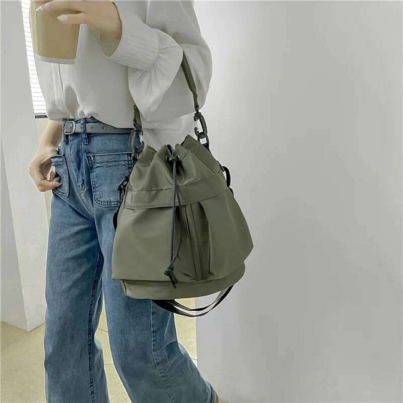 Fashion Shoulder Nylon Waterproof Women Large Capacity Casual Handbag Drawstring Crossbody Tote Bag