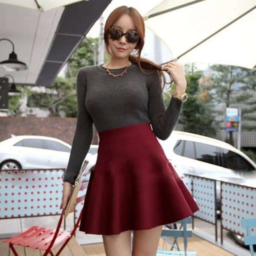 Classic Swallow Gird Pleated Skirts Fashion Autumn Winter A-Line Mini Chic Trendy Short Women Skater Skirt XJ260131